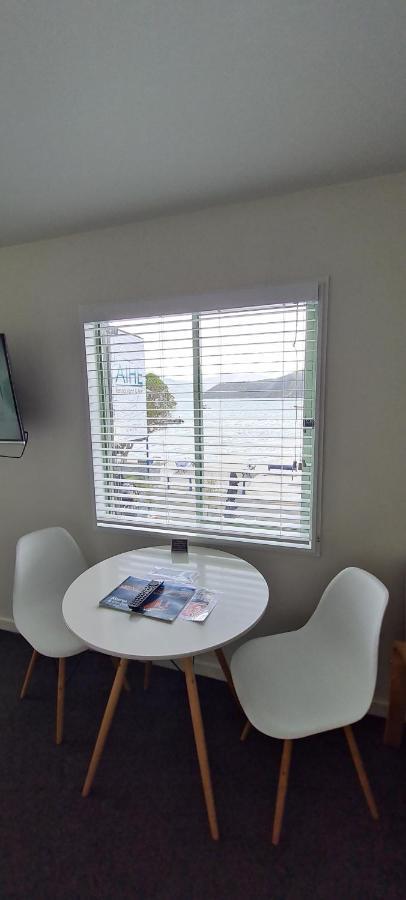 The Wharf Seaview Apartments By Avi Akaroa Esterno foto